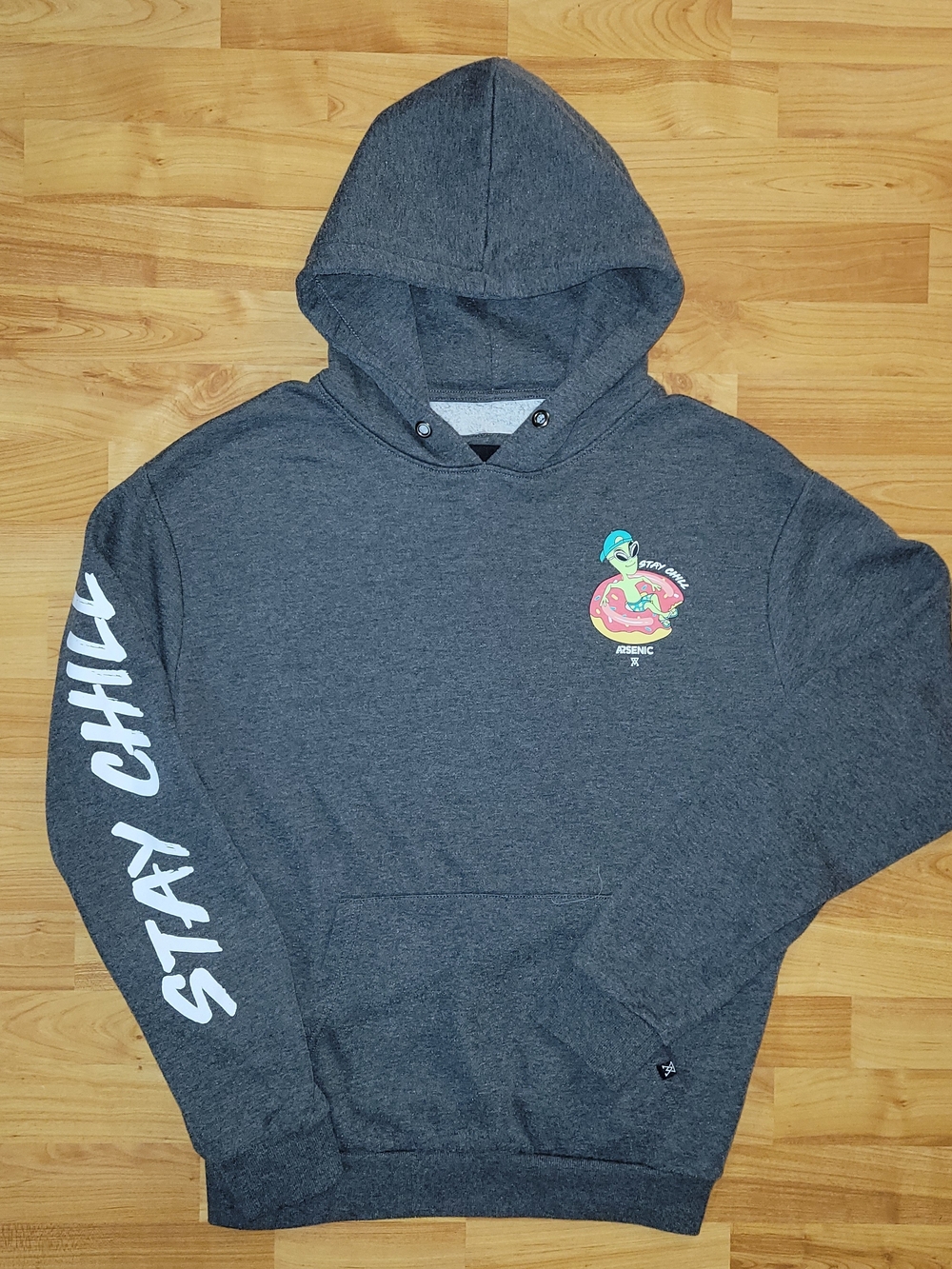 Arsenic Stay Chill Cool Alien Summer Vibe Graphic Gray Hoodie Sweatshirt - Large